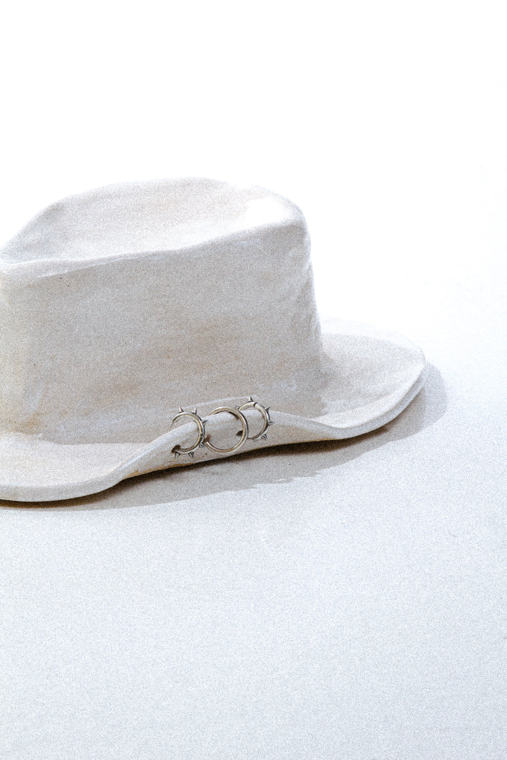 escultura chapéu cowboy